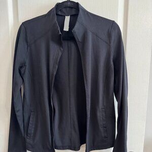 FWD Black Zip-Front Performance Jacket – Sleek & Functional